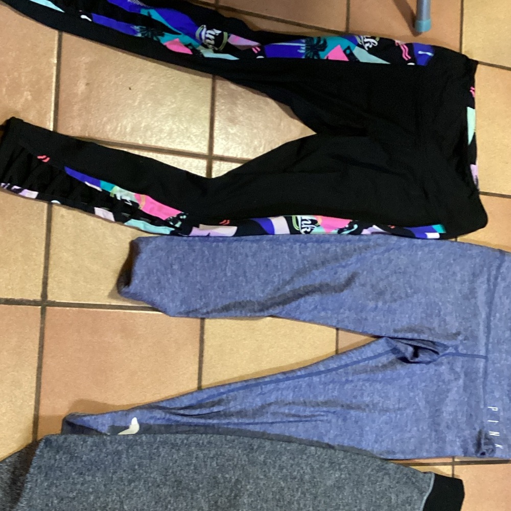 Vibrant Black and Blue Women's Leggings
